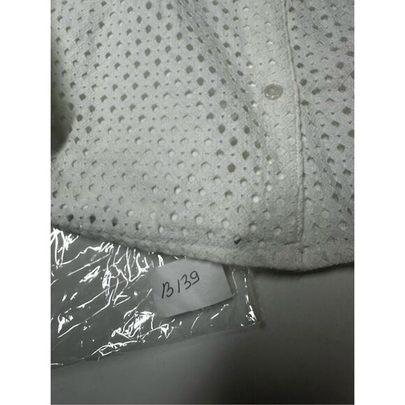 Banana Republic Bohemian Romantic TEXTURED EYELET BLOUSE White Size SP - Picture 9 of 12